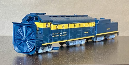A rotary snowplow is the greatest show on rails