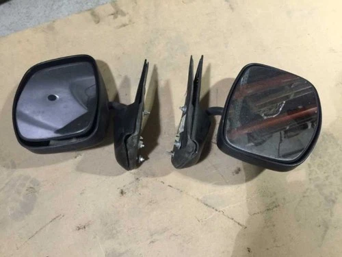 02 Silverado 3500 8.1L 4x2 102k USED Pair Of Side View Mirrors RIGHT & LEFT 