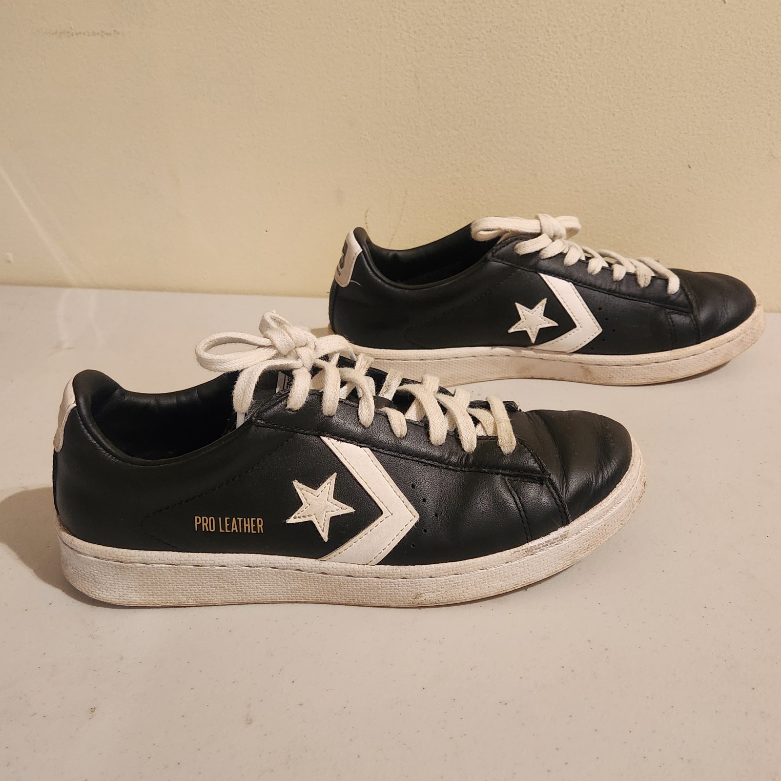 Converse One Star Pro Leather Low Top Sneakers Black Men’s 8/ Women's 9.5