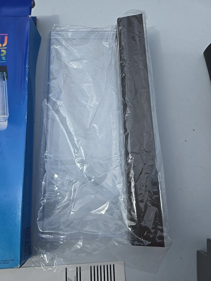 VINTAGE Compu Cover VIC 20 & Commodore Hard Plastic Keyboard Cover Protection - Image 3 of 4