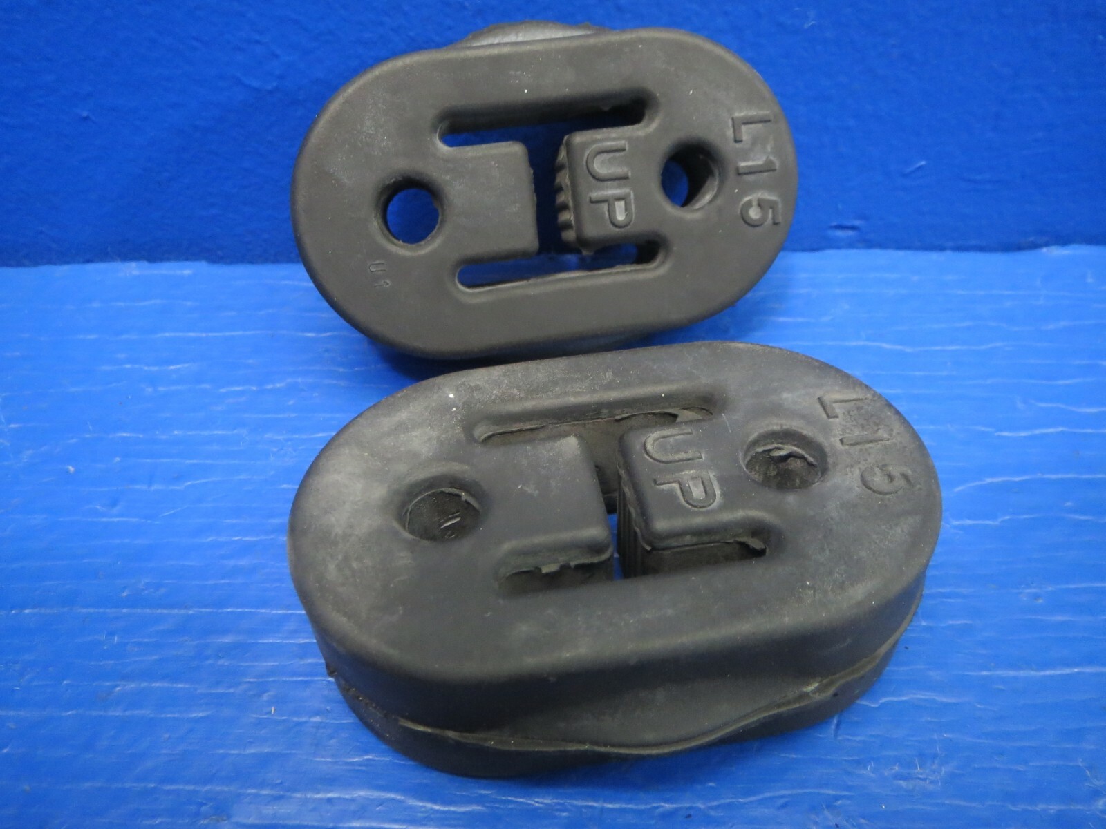 2003 HONDA ACCORD EX 2.4L /T 4 DOOR EXHAUST PIPE MUFFLER MOUNT BUSHING