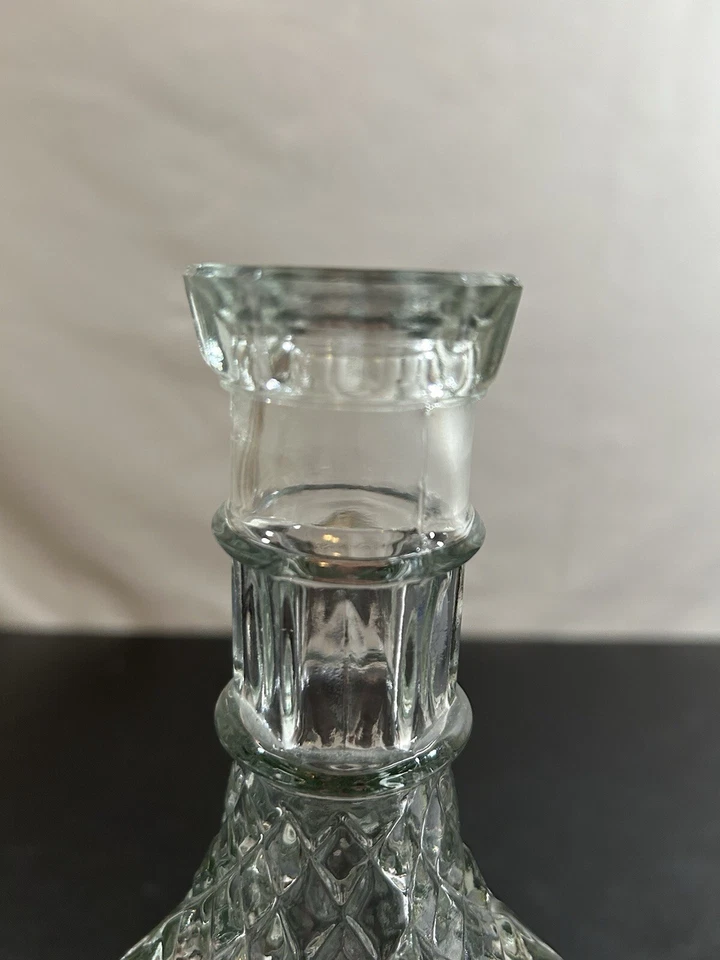 DECANTER: LIBBEY -Cambridge- BLOWN Glass, Whiskey  Replacement No Stopper. VGC - Image 2 of 4