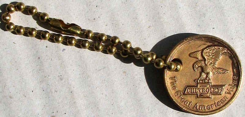 NOS 1931 CHEVROLET BRONZE ADVERTISING KEYCHAIN #AA817