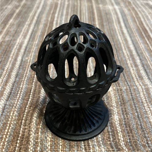 Vintage Antique Cast Iron General Store String Yarn Twine Holder Dispenser