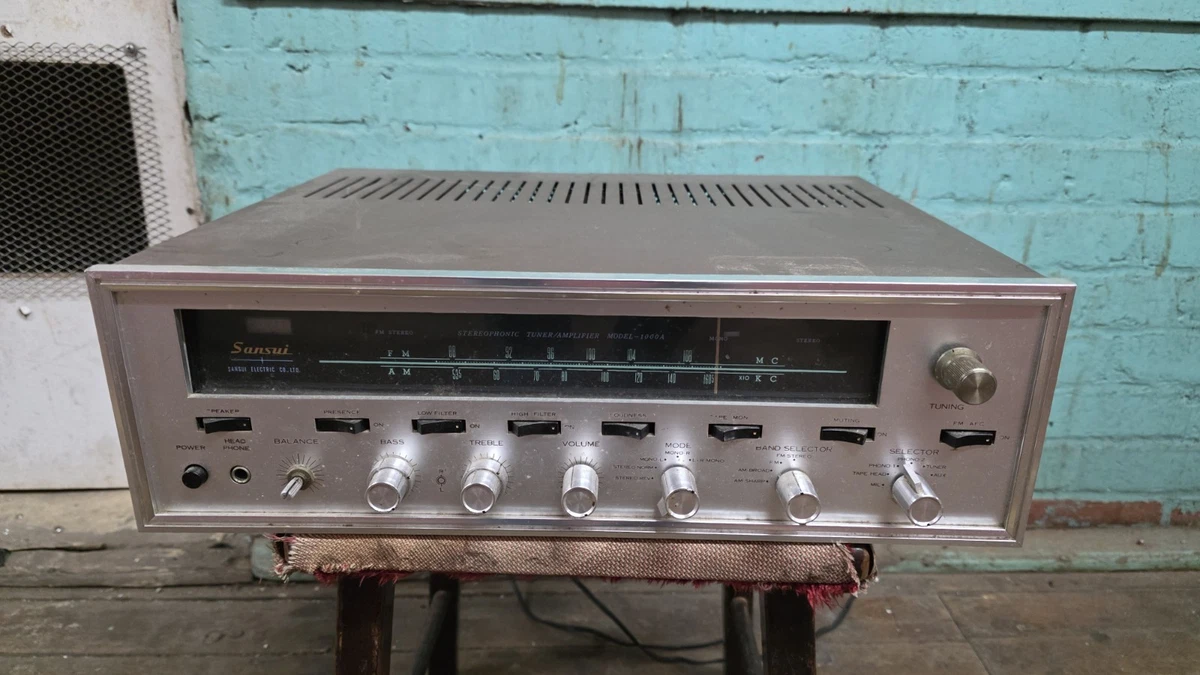 Rare tuner à tubes FM Granco T-300 (Made in USA) à restaurer