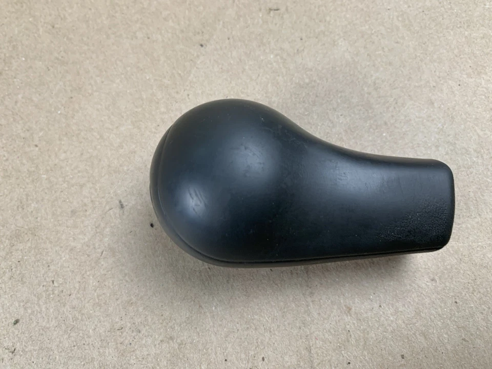 05-19 Nissan Frontier Xterra 6 Speed Manual Shift Shifter Knob - Image 4 of 4