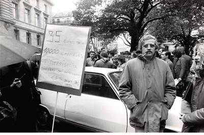 Pressefoto.MLE10986.30x20 cm ca.Paris.1974.Demonstration.Studenten.S