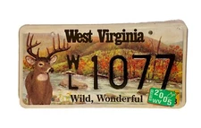 West Virginia DEER WILDLIFE Speciality License Plate WV - WL1077 ~ 2005 Hunting