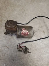 American BOSCH ELECTRIC WINDSHIELD WIPER MOTOR 1952 53 FORD 6 Volt Untested 