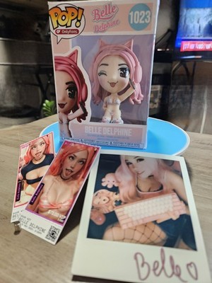 Belle Delphine FAN BUNDLE Custom Figure & Signed Polaroid | eBay Belle Delphine FAN BUNDLE Custom Figure & Signed Polaroid | eBay