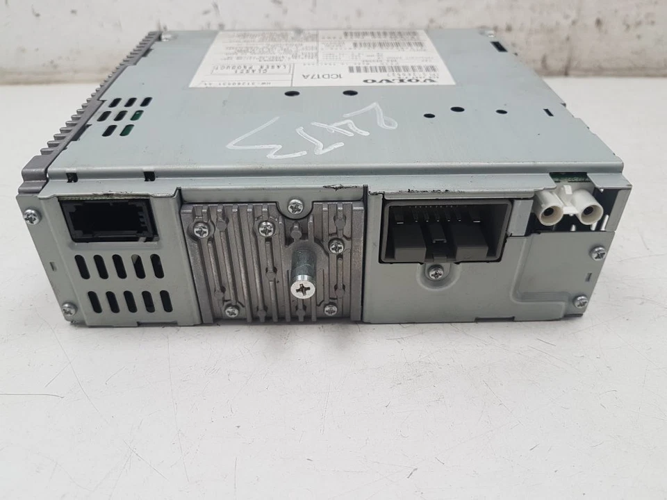 VOLVO S40 C30 V50 2007 - 2010 SINGLE DISC CD PLAYER 31260527 READ DETAIL - Image 2 of 4