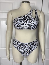 Swim Suit Size Large 2 Piece Leopard Print Women  s