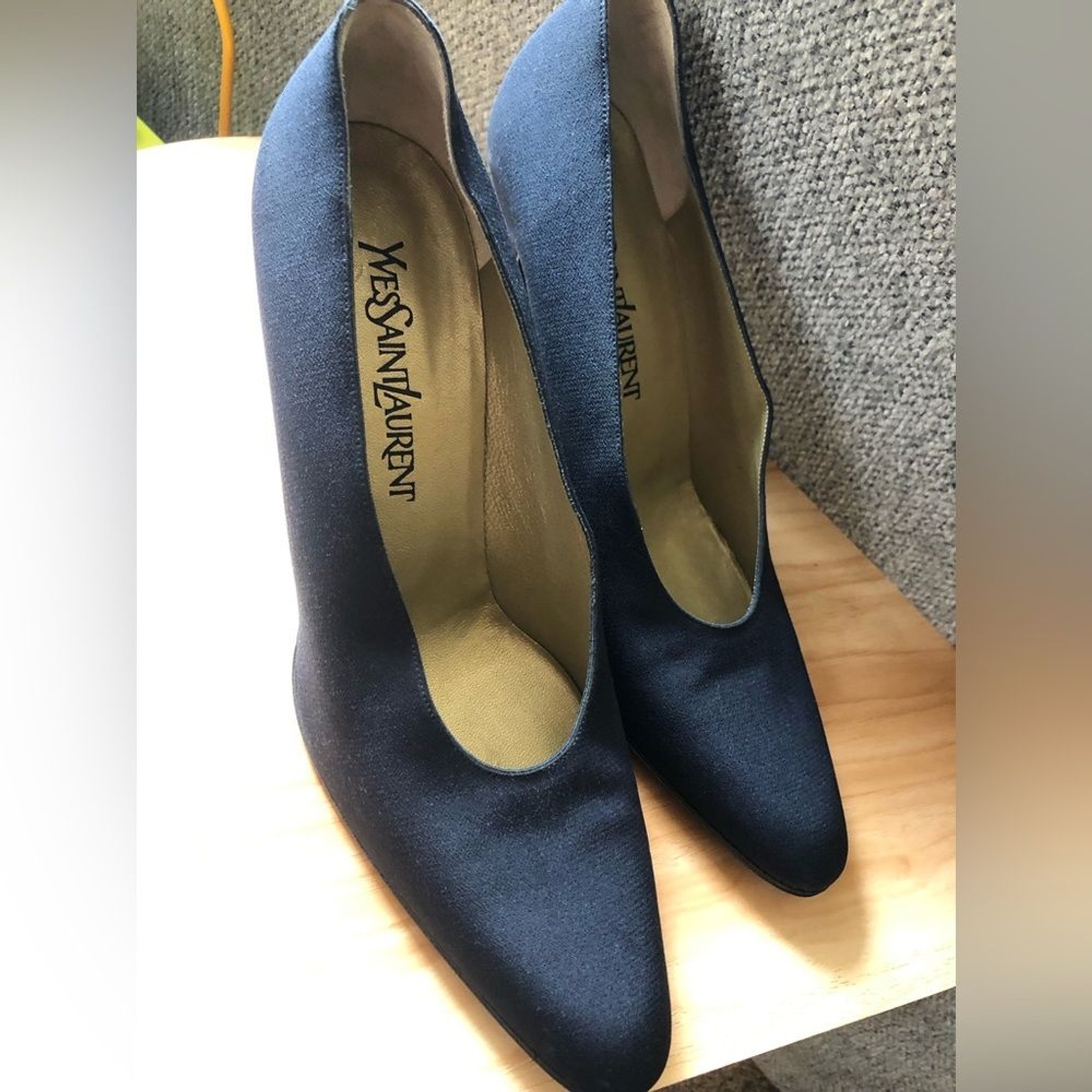 YVES SAINT LAURENT tacchi corti in tessuto nero taglia 8 5