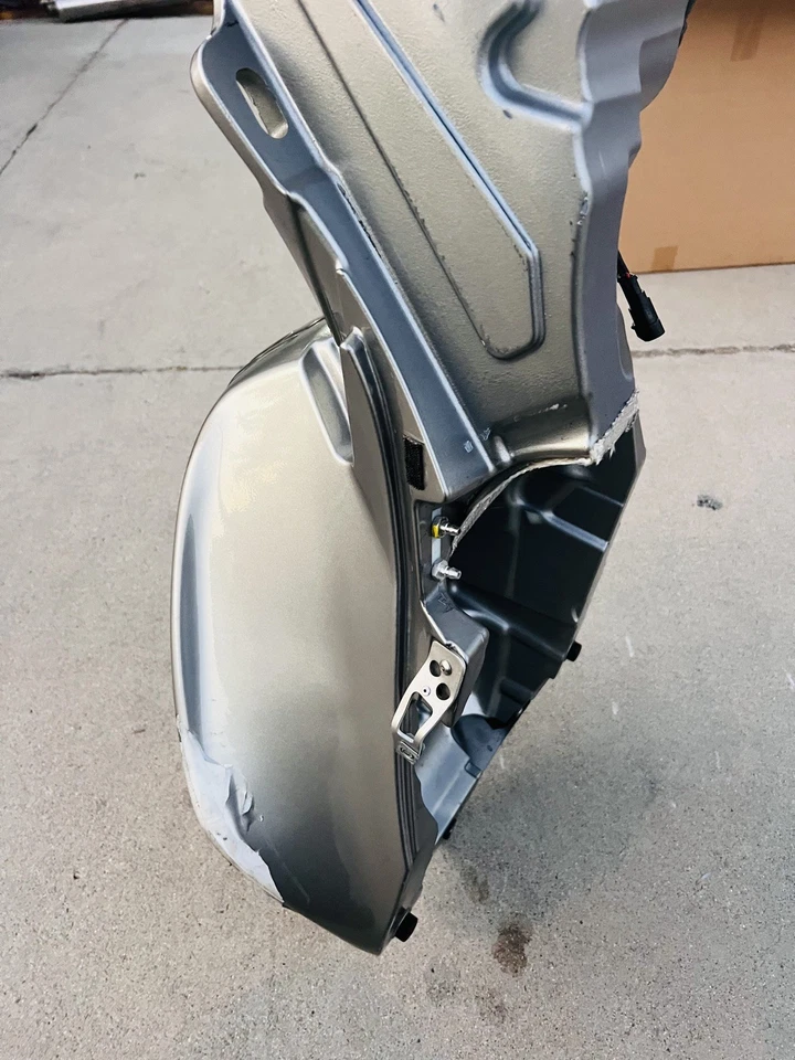 Aprilia Tuono V4 1100 2016 tanque de gasolina bomba de combustible incluida  Foto 2 de 4