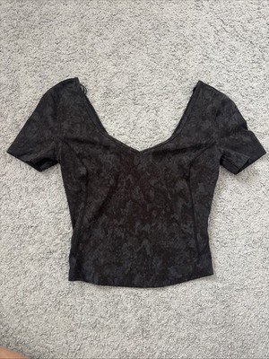 Lululemon Shirt Womens 2 Black Align Short Sleeve Crop Top Deep V Scoop Back