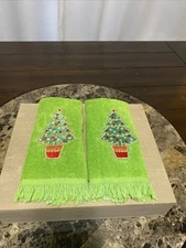 VTG Screen Prints By Sayco Hand Towel Set Fringe Holiday Christmas Tree Green