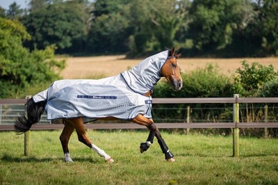 Bucas Buzz-off Rain & Neck Übergansdecke Fliegendecke Silver/blue
