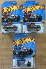 2022 Hot Wheels BAJA BLAZERS 2/10 BAJA BONE SHAKER 3/250, Lot Of 3 Red/Blue