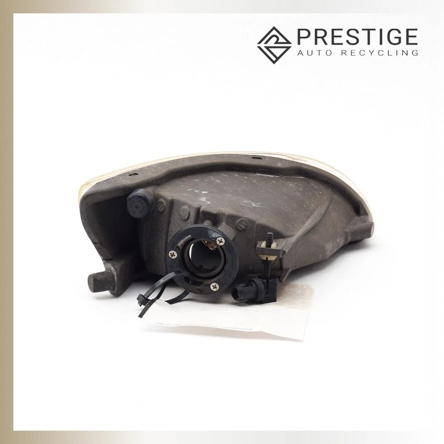 Luz antiniebla izquierda Lexus RX330 2004-2006 81220-48020 Foto 4 de 4