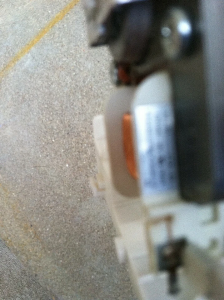 MDT-08A Magnetron Cooling Fan Motor Assembly for Magic Chef AMANA Microwave - Image 3 of 3