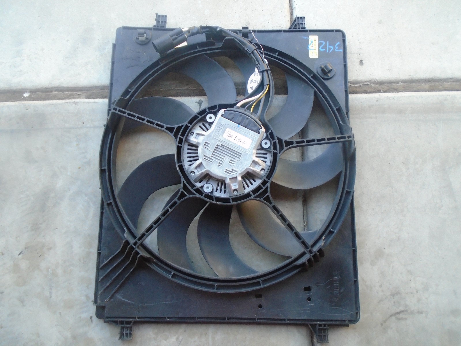 14-22 Maserati Ghibli M157 Engine Radiator Cooling Fan Motor Assembly OEM