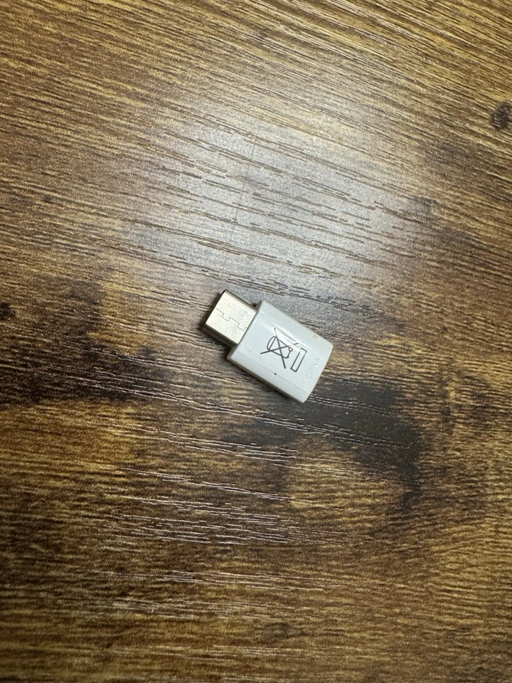 Conector USB tipo C a micro USB GH98-40218A - blanco Samsung Foto 2 de 2