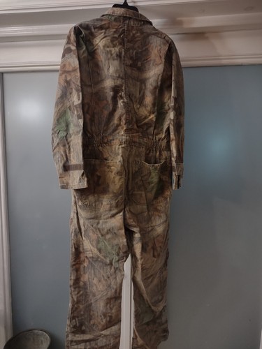 Cabela's Advantage Timber Camouflage Coveralls Size Medium Regular - Picture 2 of 4