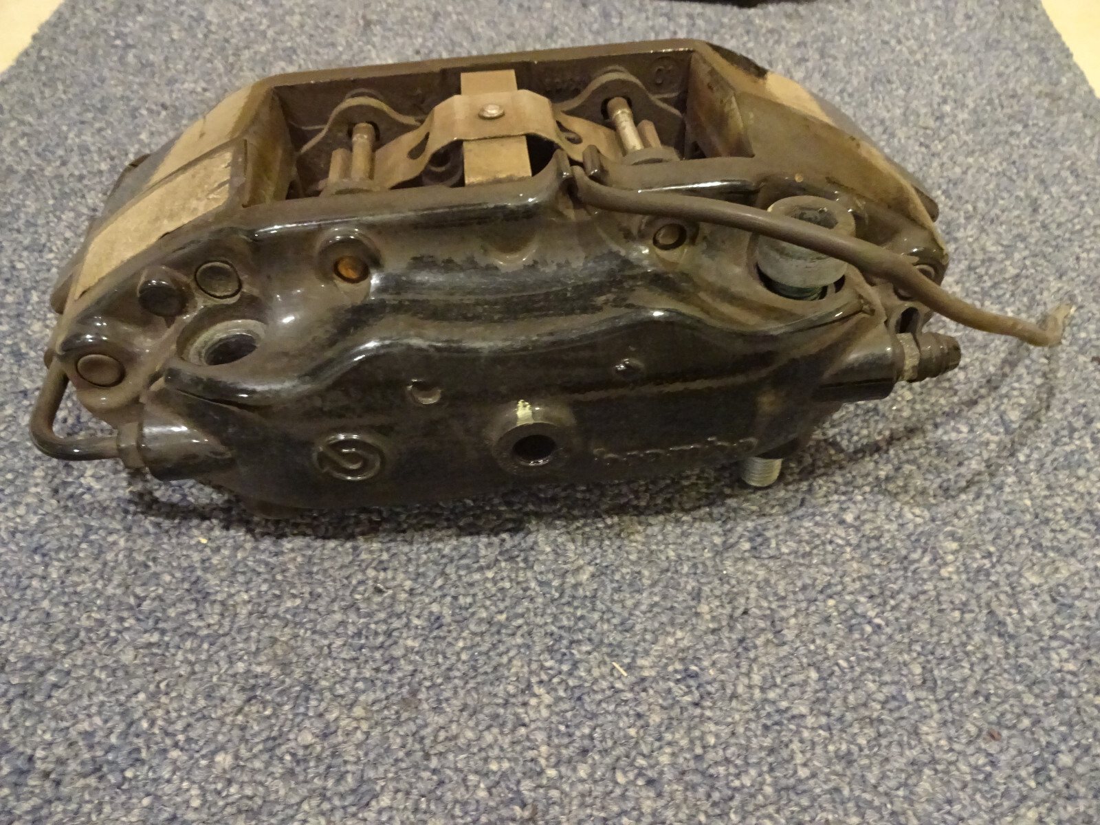 Ferrari 360 - LH Front Brake Caliper Damage (CORE) P/N 164216