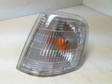 Clignotant Peugeot 405