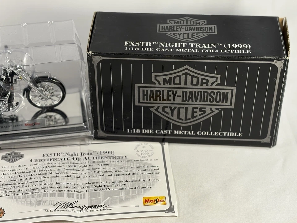 Harley Davidson 1999 FLSTF Fat Boy 1:18 Die Cast motocicleta Maisto de colección nuevo en stock Foto 3 de 4