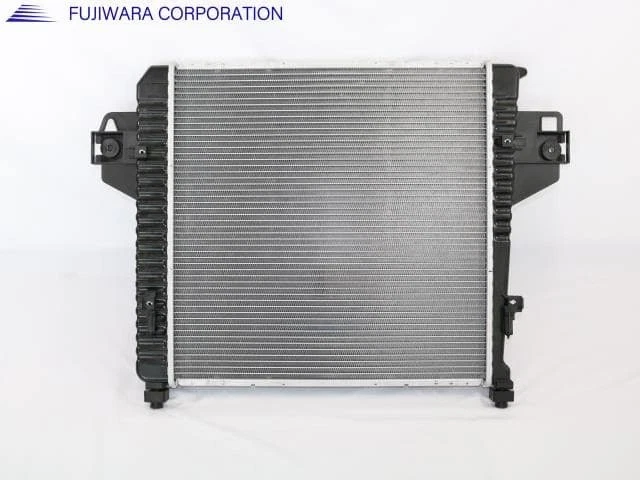 CHRYSLER Jeep cherokee 2003 GH-KJ37 Radiator 52080120AB [New] [PA02423962] - Image 2 of 2