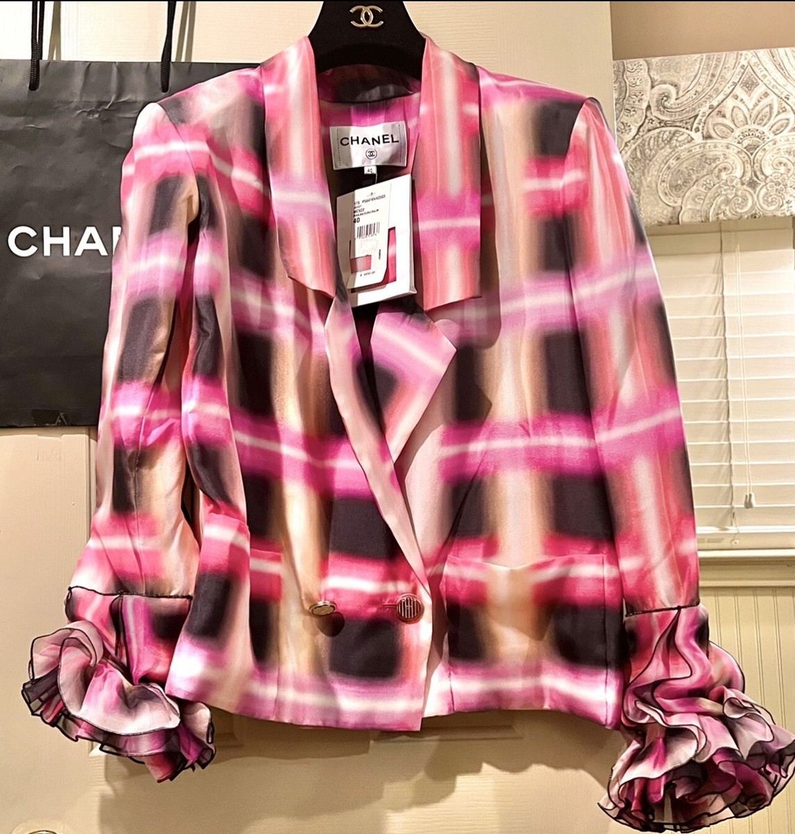 7K New Chanel 2017 Pink Silk Blazer 36 38 40 4 6 8 Jacket