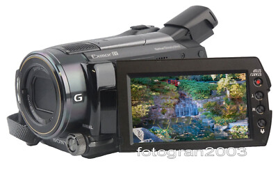 Sony Handycam HDR-UX20 Full HD 1080i AVCHD Hybrid Plus DVD Camcorder