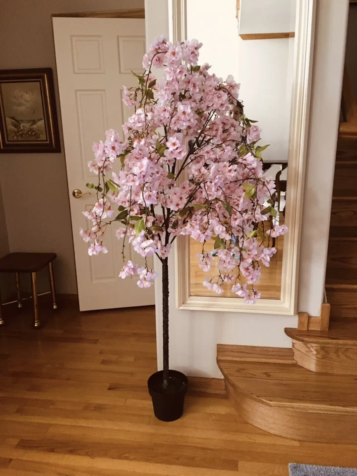 Árbol artificial en flor de cerezo de 5’ decoración de oficina en casa. Venta al por menor $180 Foto 4 de 4