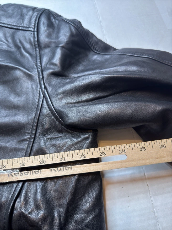 Dockers Premium Men’s New Zealand Lamb Black Leather Full-Zip Jacket Medium - Image 4 of 4