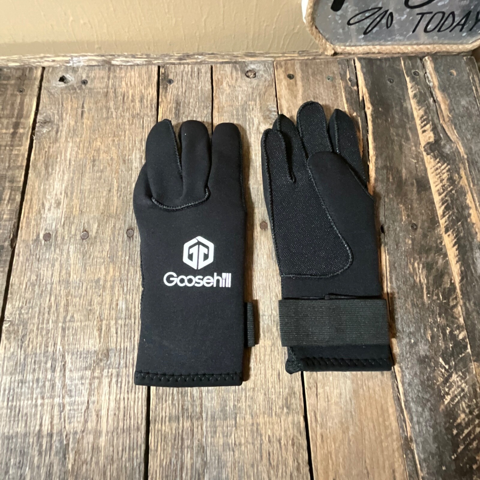 NWT Goosehill Neoprene Scuba Diving Gloves Snorkeling, Surfing, Skiing Gloves L