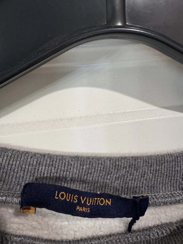 Sudadera Louis Vuitton x Nigo Squared LV cuello redondo gris claro Foto 2 de 3