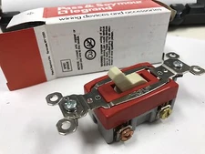 Pass & Seymour PS20AC3-I Use 20A Three 3-Way Switch Ivory
