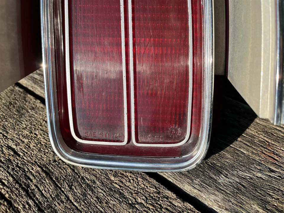 1974 1975 Chrysler Newport Right Tail Light Assembly OEM 74 75 - Image 2 of 4