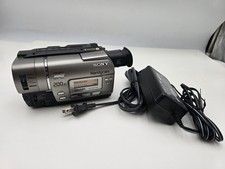 Sony Handycam CCD-TR517 Video 8 8mm w/ Battery And Charger