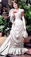 Medieval White Victorian Wedding Dress Victorian Princess Dresses Pleated Ruffle