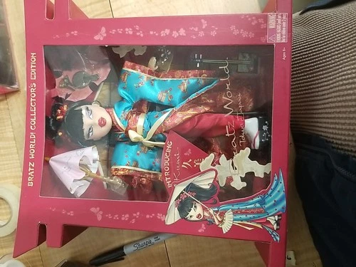 Kumi Bratz World Collectors Edition