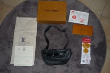 Louis Vuitton Discovery Bumbag PM Monogram Ec...