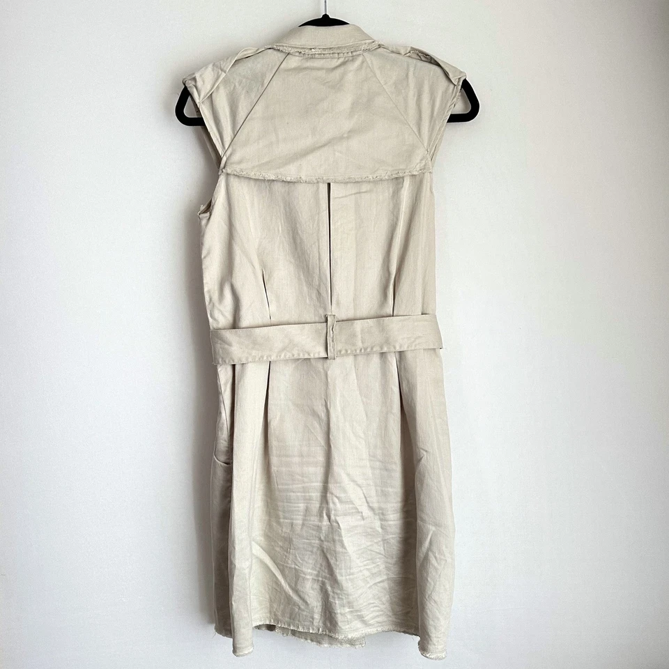 Vestido trincheira Calypso St. Barth linho sem mangas cáqui com cinto botão para baixo P - Imagem 2 de 4