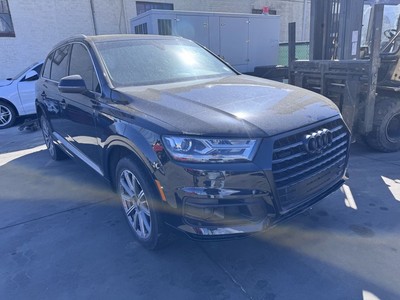 Q7 AUDI   2018 Rocker Panel Moulding 630672