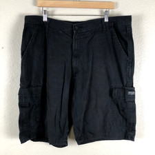 Wrangler Shorts Men 38x10 Black Cargo Pockets Logo 100 Cotton Button Zip Y2K