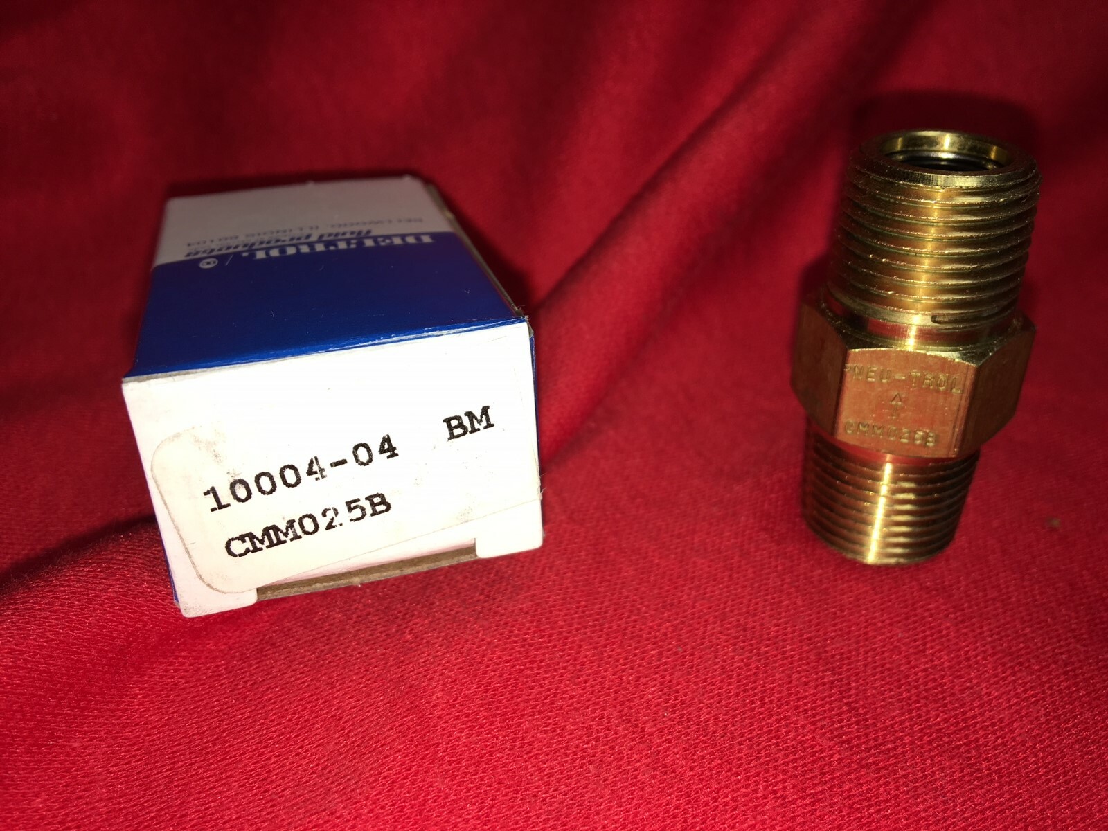 CMMO25B, Check Valve, Brass, Male to Male 3/8" npt, Bubble-Tight, Deltrol