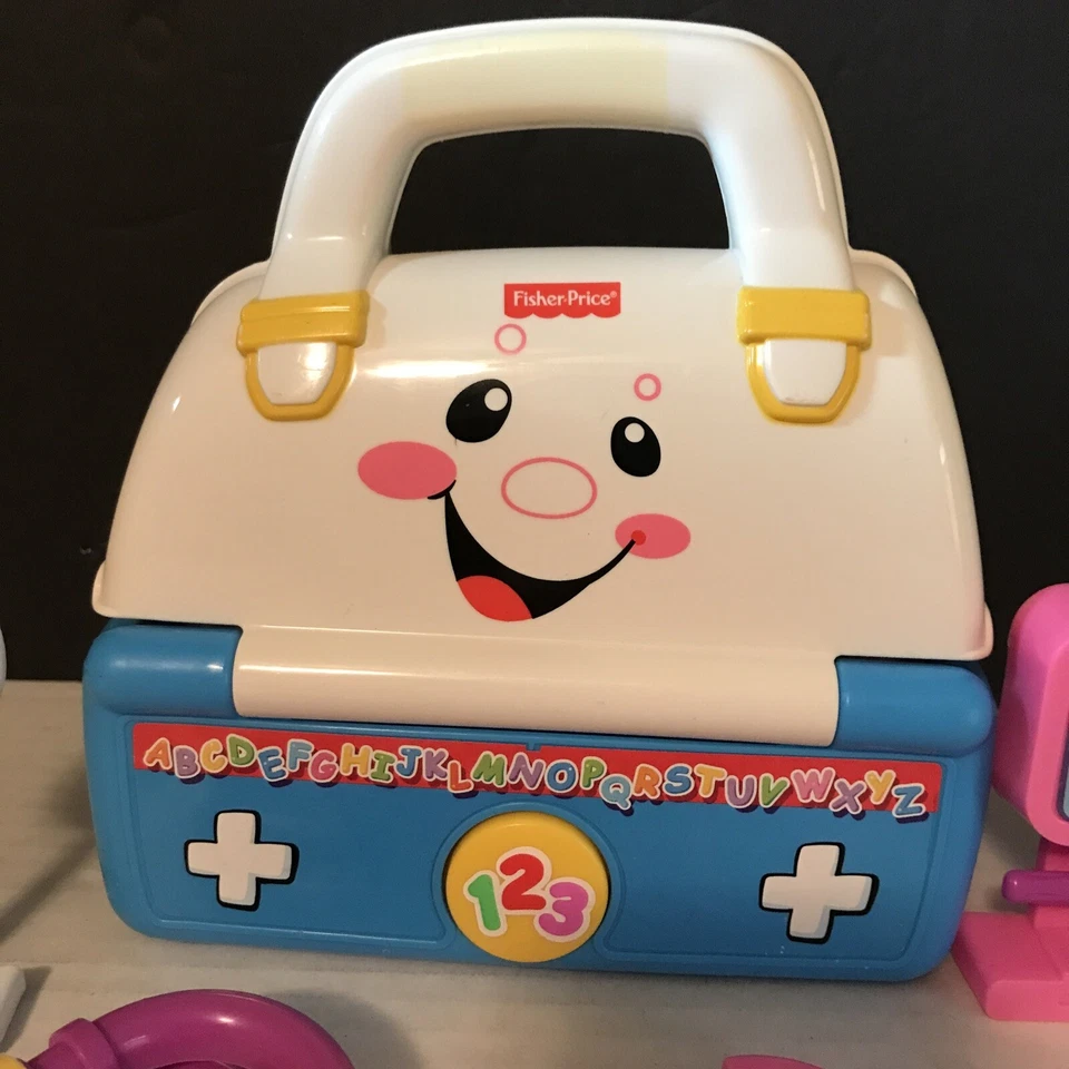 Fisher Price Laugh and Learn Sing A Song Medical Doctor Kit musical parlante Foto 2 de 4