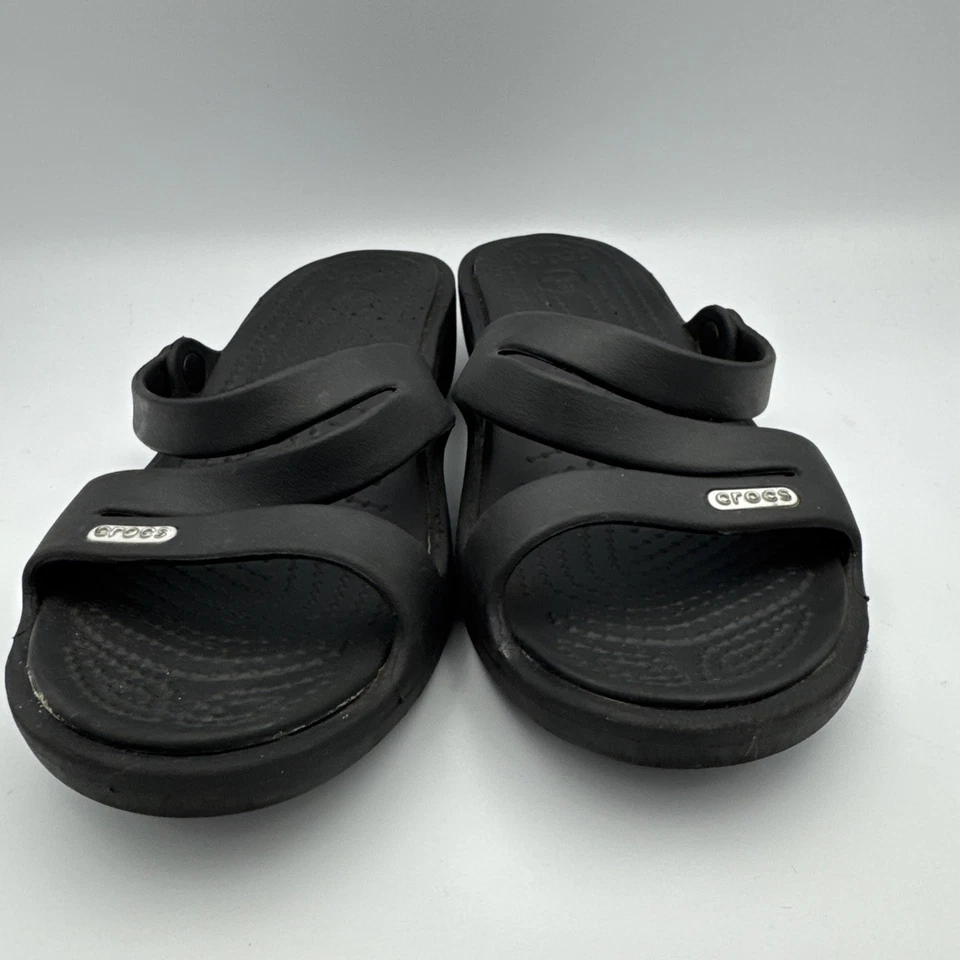 Босоножки Crocs Patricia женские размер 6 черные на танкетке шлепанцы с ремешками - Изображение 3 из 4