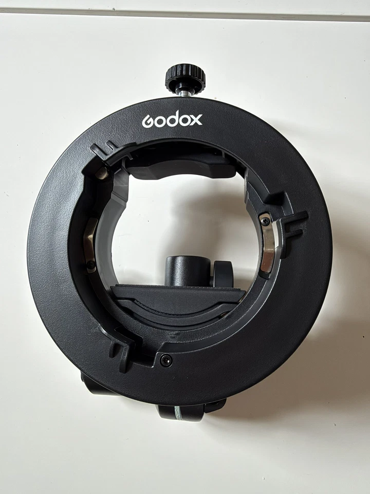Support Flash Godox S2 Monture Bowens - Pour Flash Cobra, V1 & AD200 - Photo 1/1